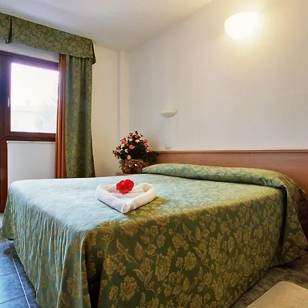 La Carica Hotell 3*
