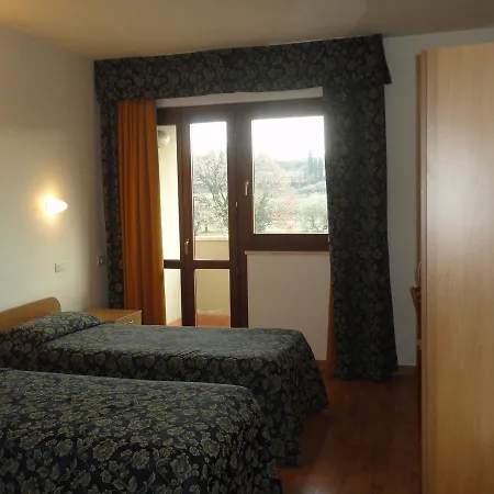 Hotel La Carica Pastrengo